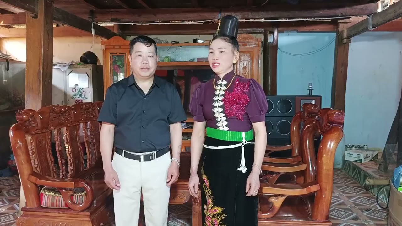 Vợ chồng chủ kênh văn hoả TV hát chúc Tết 