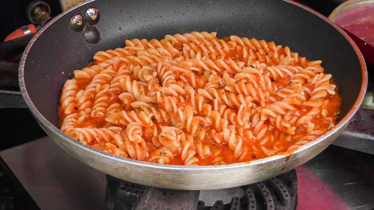 London Street Food. Very Yummy Italian Pasta Cooked in Chancery Lane