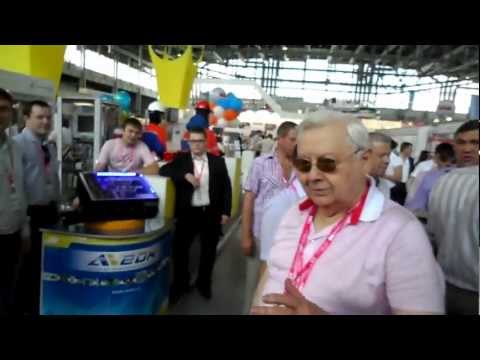 Жизнь и смерть Бессмертного которого играл Табаков в находилась хрустальном яйце