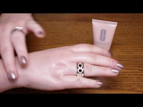 Video: Clinique Moisture Surge Overnight Mask -arviointi