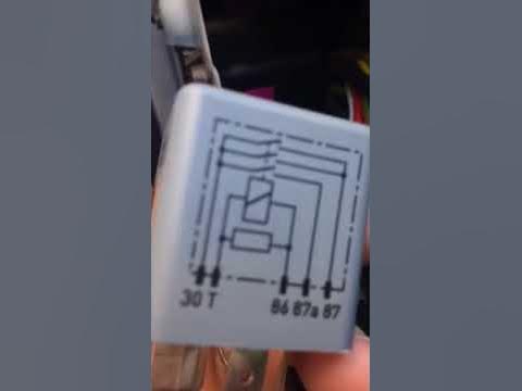 2000 VW Passat 1.8t Fuel pump relay location and part# - YouTube