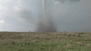 Sander Van Doorn & Ron Van Den Beuken - Twister