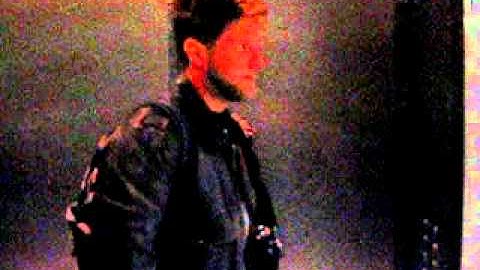 Steak Snack in the elevator