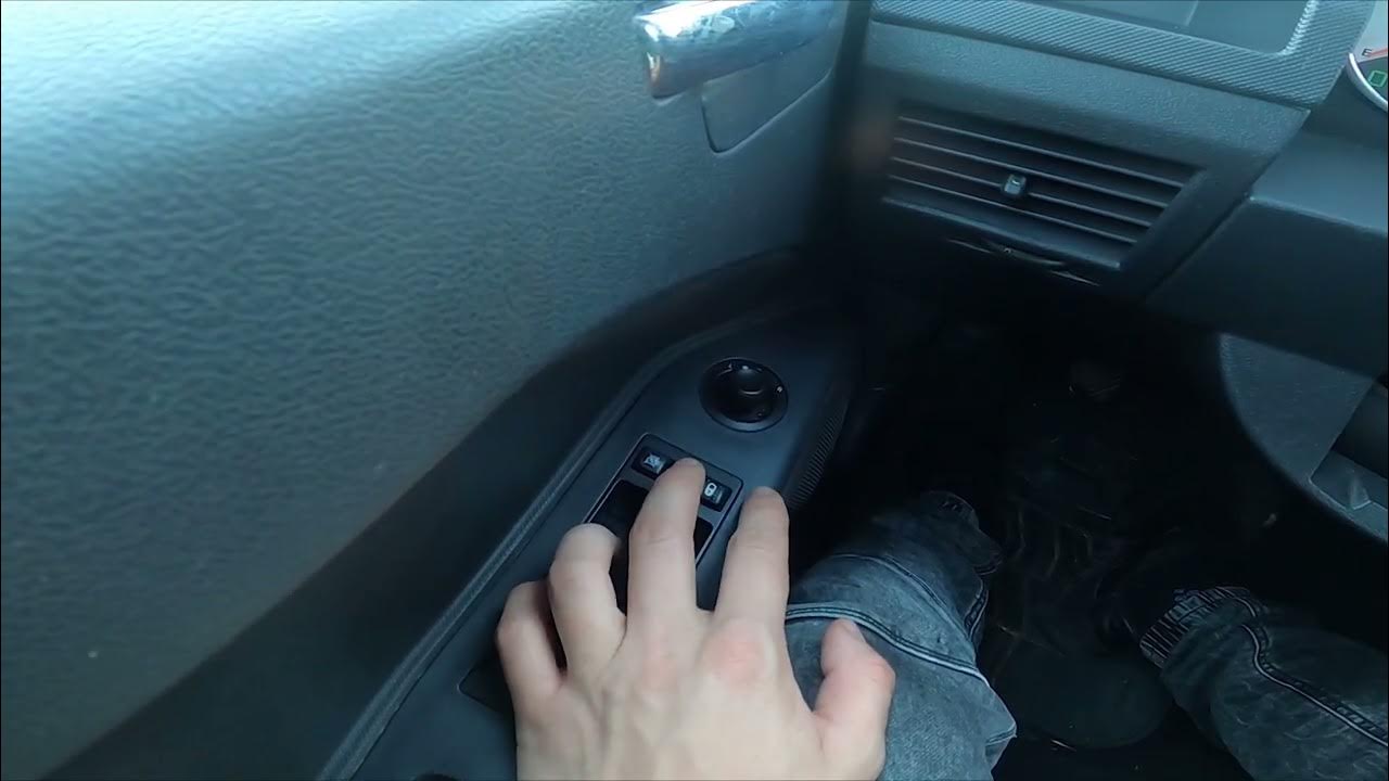 How to Automatically Lock or Unlock Doors in Dodge Caliber ( 2008