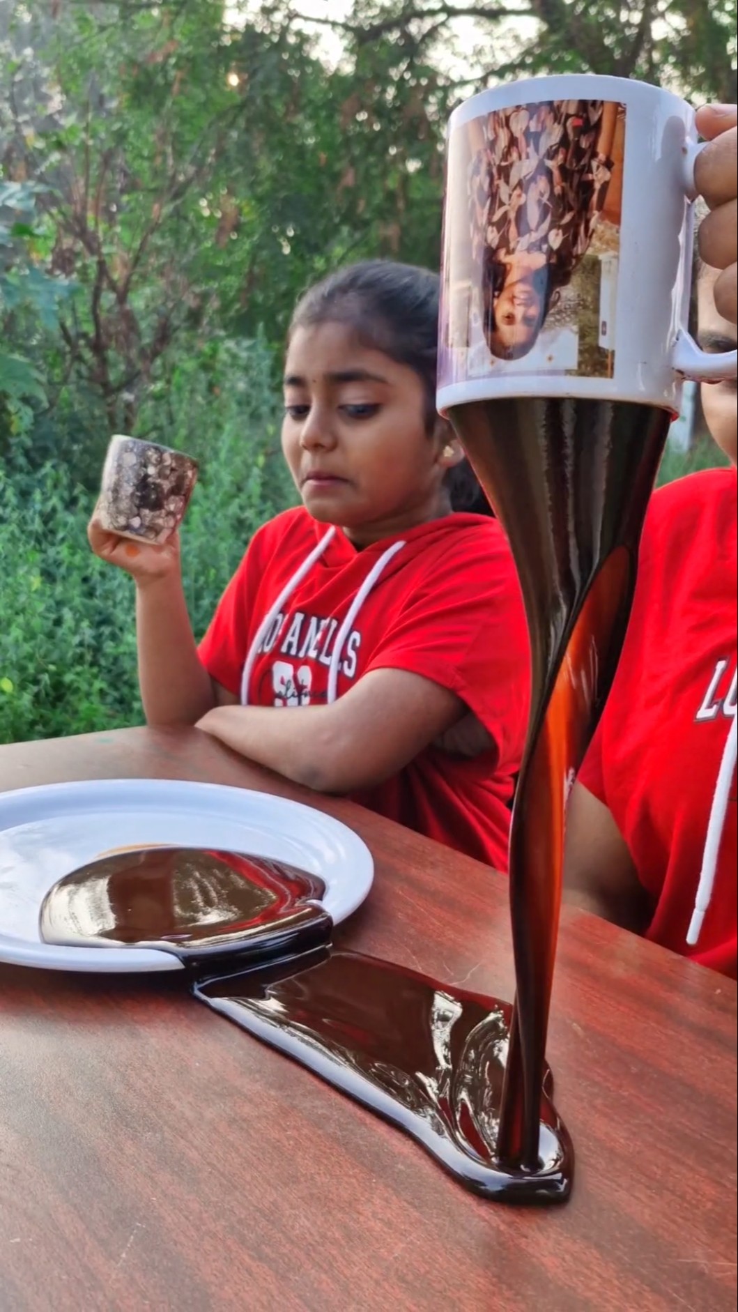 UPSIDE DOWN MUG prank on my sister ?Tom\u0026Jerry ?DiyaIshwarya #shorts #viralvideo