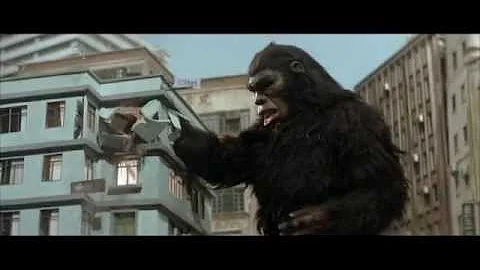 Shaw Brothers' The Mighty Peking Man 猩猩王 (1977) - Act 08 - Orangutan King In A City War - DayDayNews