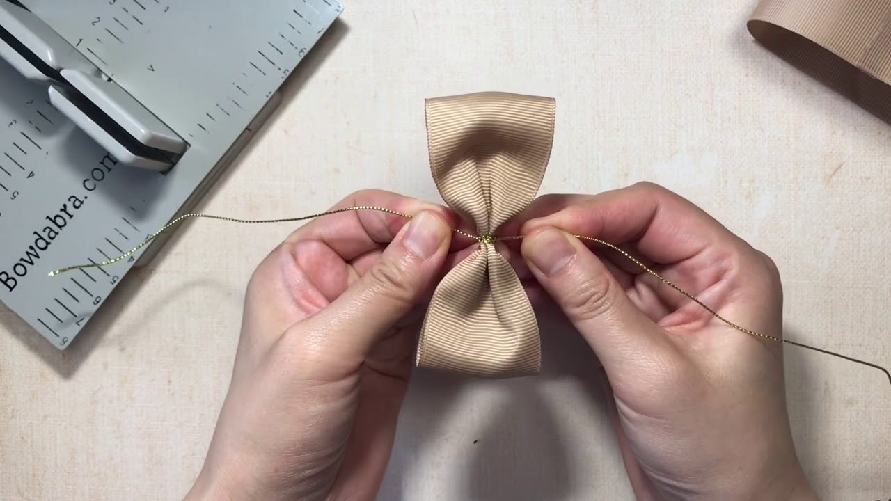 ボウダブラでdiy リボンのバッグチャームの作り方 Youtube