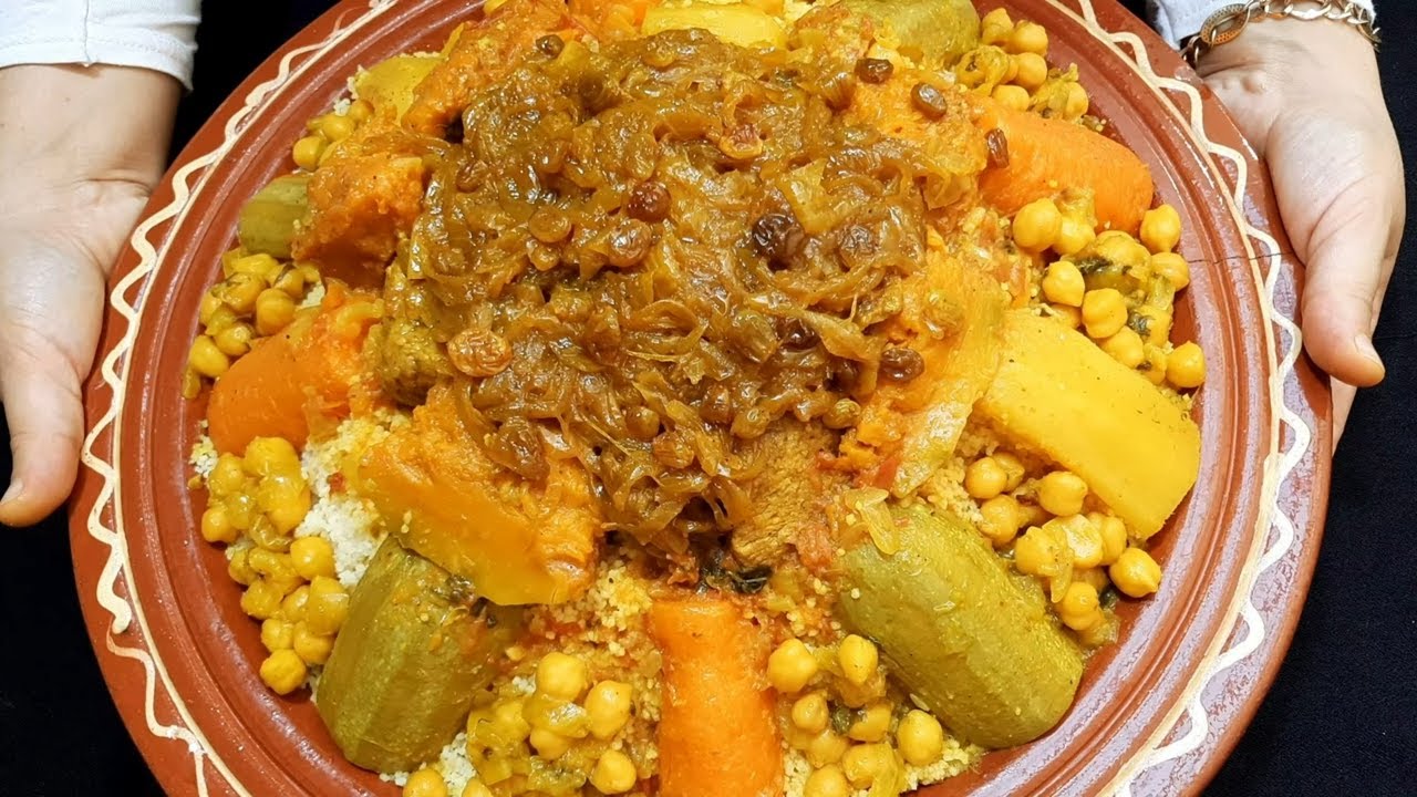 ⁣Cuisine Marocaine : Le Célèbre Plat Traditionnel Couscous Aux Légumes 🔝 Moroccan Couscous Recipe