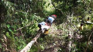 Babinsa 2 Neney Dan Masat Bikin Jembatan