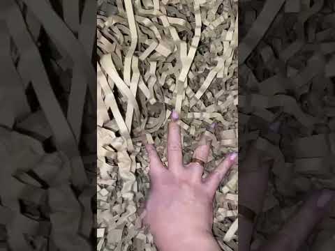 Бумажный наполнитель из крафт-бумаги для упаковки подарков и посылок защитный наполнитель для коробок интернет-магазинов и декора, видео 1