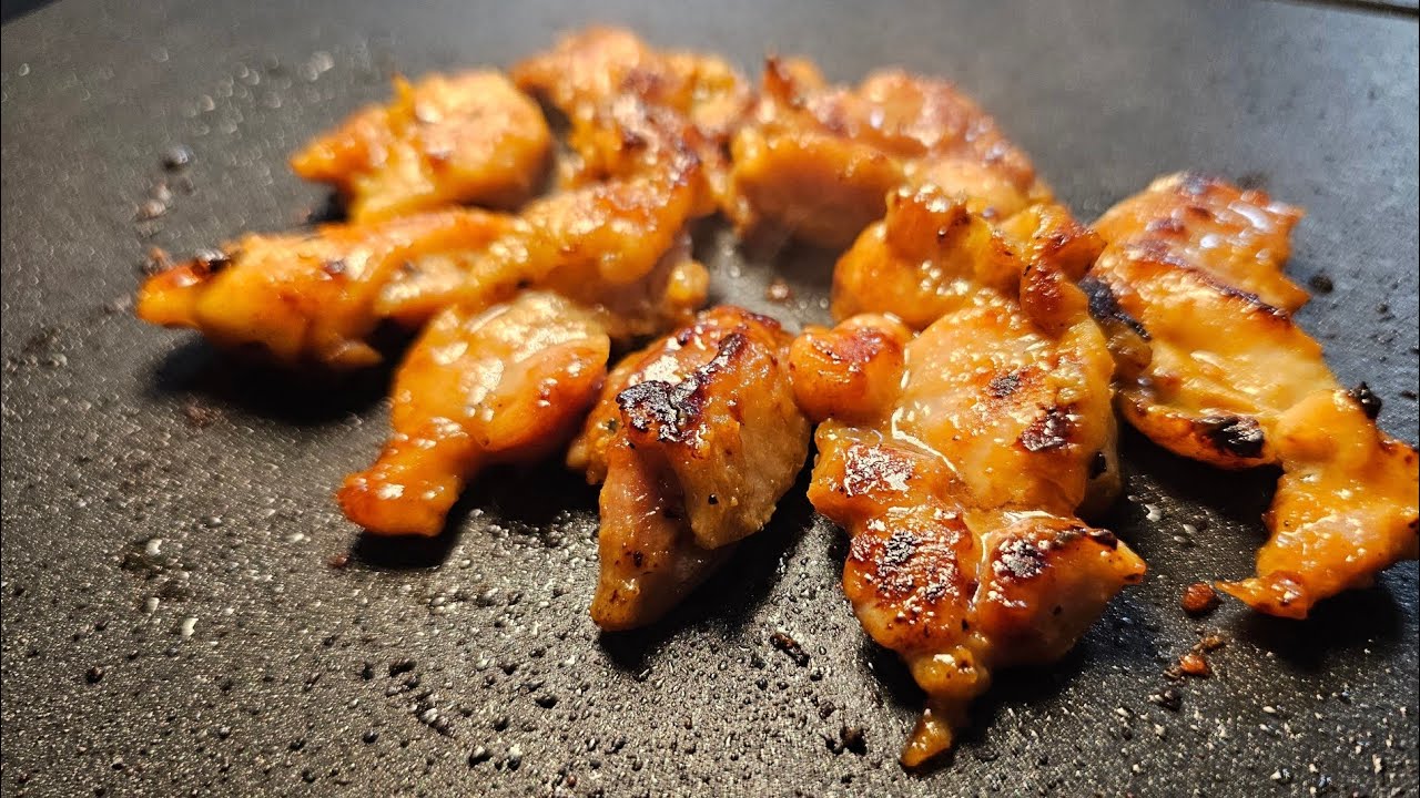 これマジでやきとりより旨いだろ。特製ダレにつけて焼くからヤバい!三重県名物【とりやき】