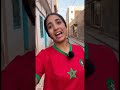 نكتة مغربية ضحكتني حتى دمعت شابة مغربية بقميص المنتخب 
