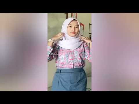 JOGET TIKTOK VIRAL ADEK JILBAB PUTIH