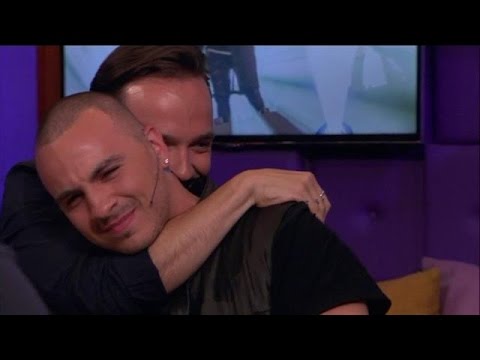 Fais schiet helemaal vol na prachtige verrassing - RTL LATE NIGHT