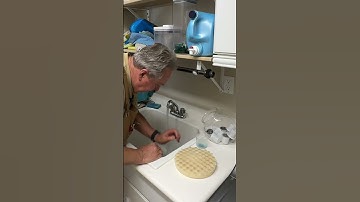 How do you clean your epoxy polishing pads after use? #epoxyresin #epoxypolishing #epoxyart