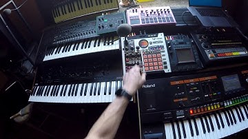 Live Looping with SP-555 + Squarp Pyramid// Jupiter-80, Fender Strat, VOX AC100, TR-8