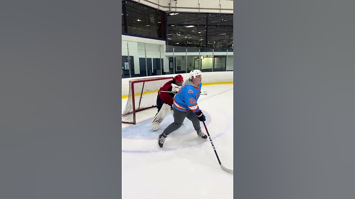 Who knows a tendy that loves to cup check!? #shortsyoutube #hockey #hockeyplayers #nhl #cupcheck
