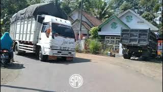 berjuang demi keluarga sangat berat bagi supir muatan pakan