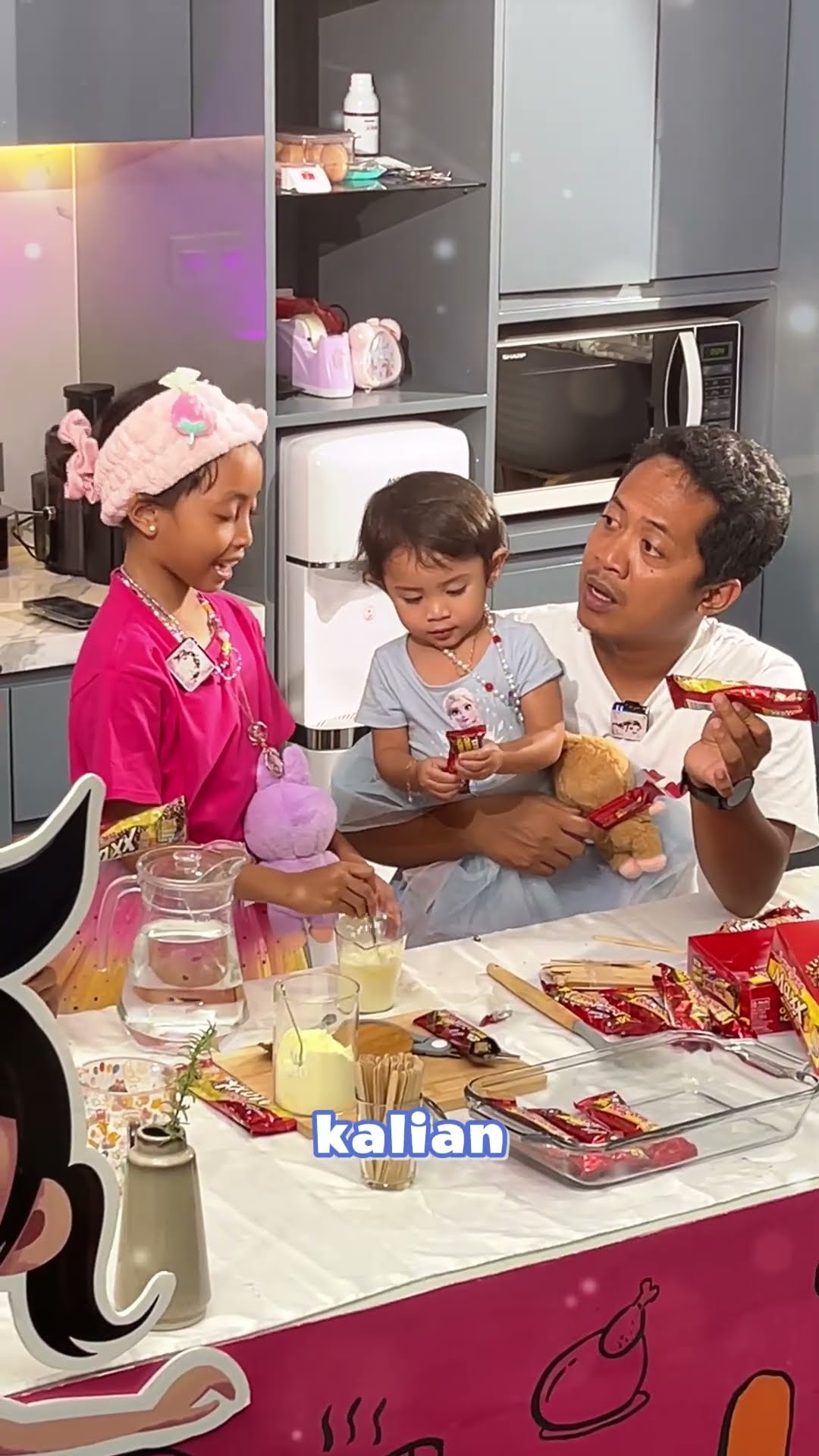 LEIKA BIKIN ES KRIM BENG-BENG VIRAL BARENG AYAH LEXIE TOMPEL, SIAPA YANG MAU? #leika #shorts