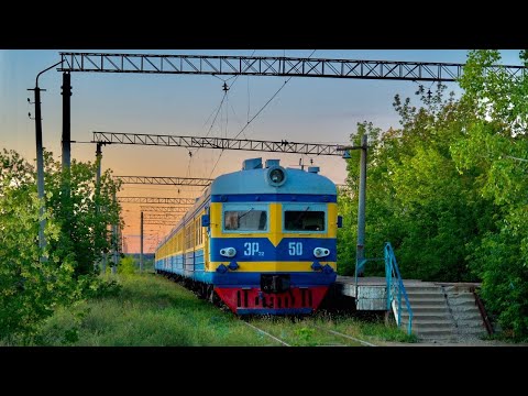 ЭР22 — легенда казахских степей. Обзор и поездки на электричках (2022)