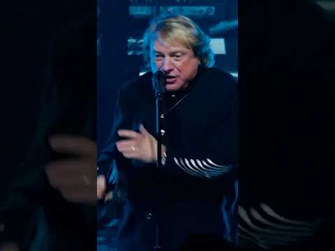 Foreigner - Double Vision: Then and Now concert film footage.