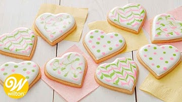 How to Decorate Cookies with Thinned Royal Icing | Wilton