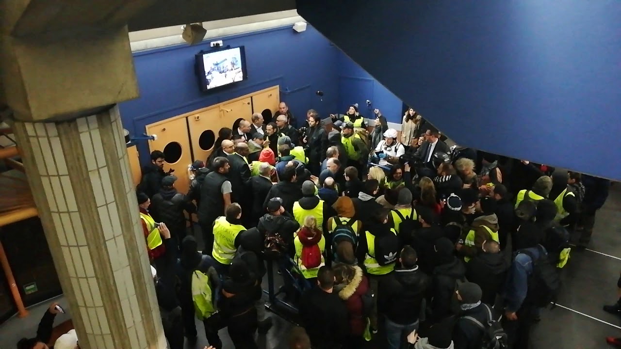 Gilets Jaunes Acte Xi De La Casse Au Mans Samedi 26 Janvier 2019