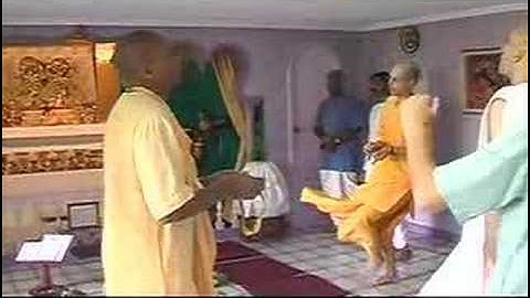 temple kirtan with HH Devamrita Swami Brisbane part1