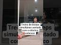 treino de biceps sentando com o elástico extensor #treinoemcasa #elásticoextensor #treino