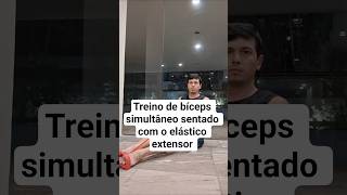 treino de biceps sentando com o elástico extensor #treinoemcasa #elásticoextensor #treino