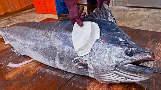 Amazing skillWhite marlin cutting Master, Fried fish belly, Luxurious sashimi/驚人的技巧白皮旗魚切割大師, 旗魚金三角