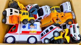 Tomica ambulance and Working Cars miniature cars (toys such as excavators) run on the slope!