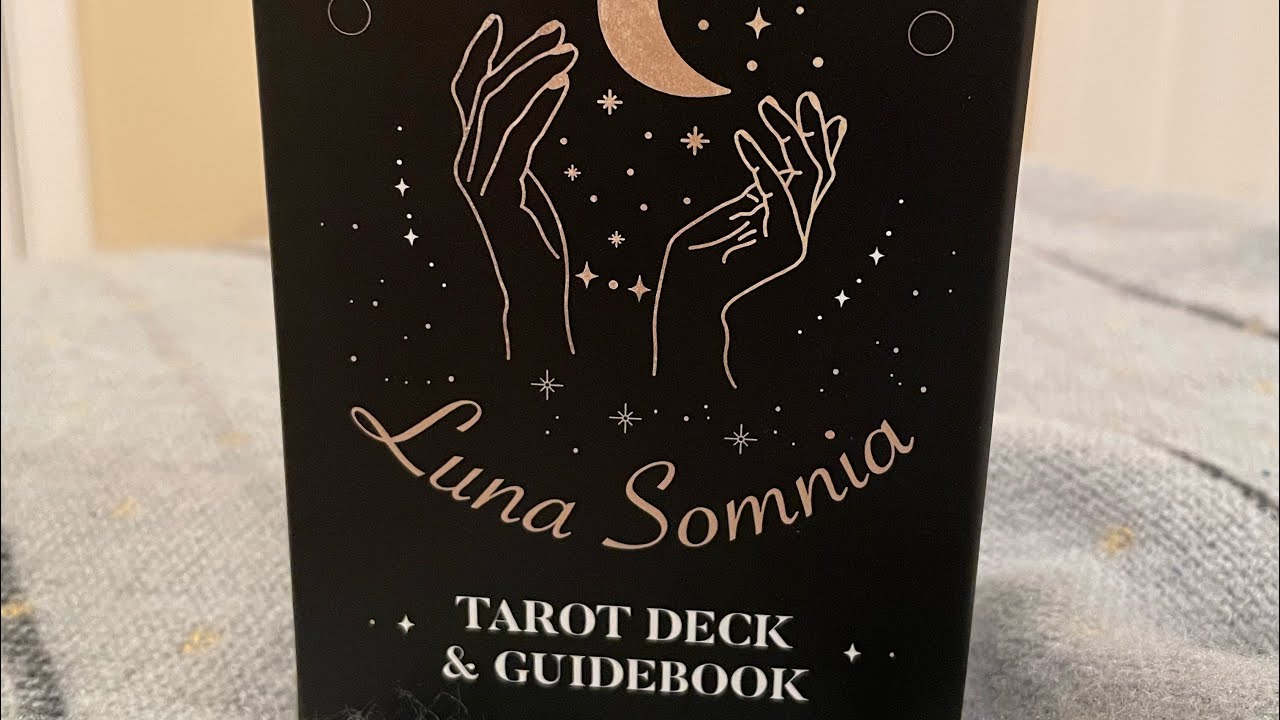 Luna Somnia Tarot Deck