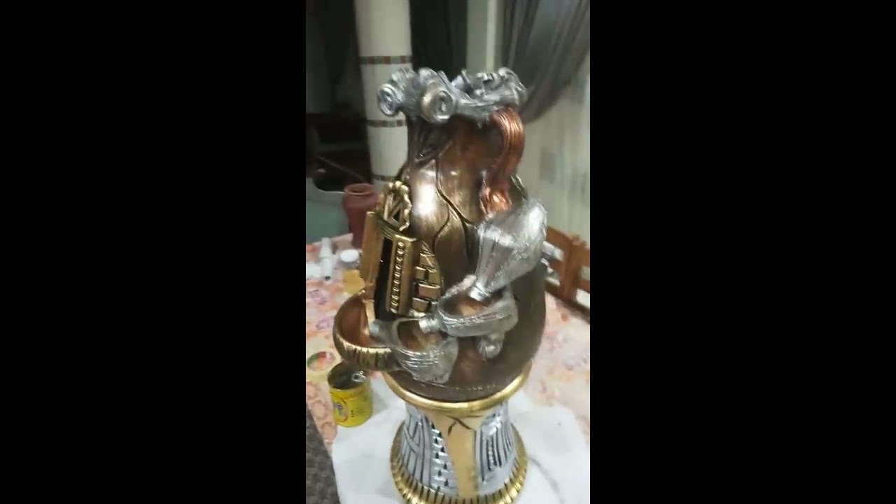 تعتيق ورق الذهب على الفخاريات (جزءثالث)