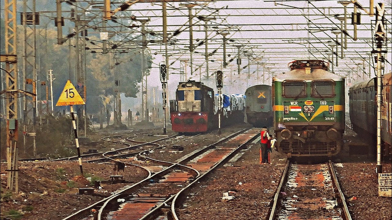 Jabalpur To Kanpur - Journey Compilation Onboard Chitrakoot Express || Train Journey - I.R