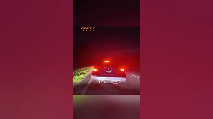 BMW M3 RUNS FROM COPS😳