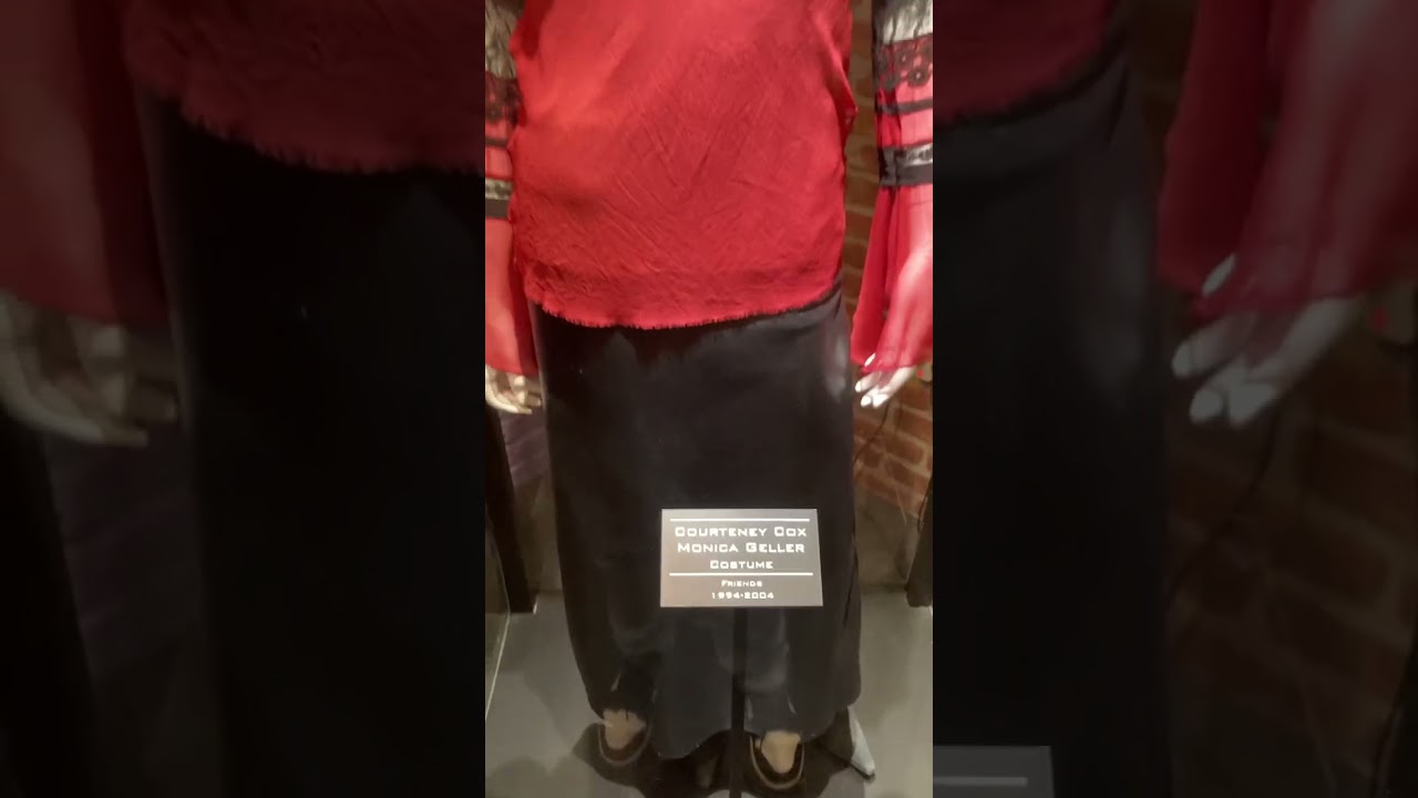 FRIENDS TV SHOW COSTUMES AT CENTRAL PERK!