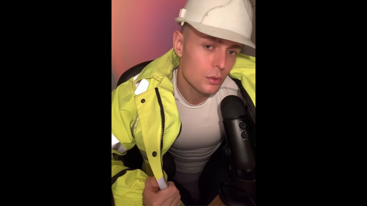 ASMR TikTok Live 26/9/24 (Mouth sounds, Finger fluttering, Tapping, Crinkle jacket)