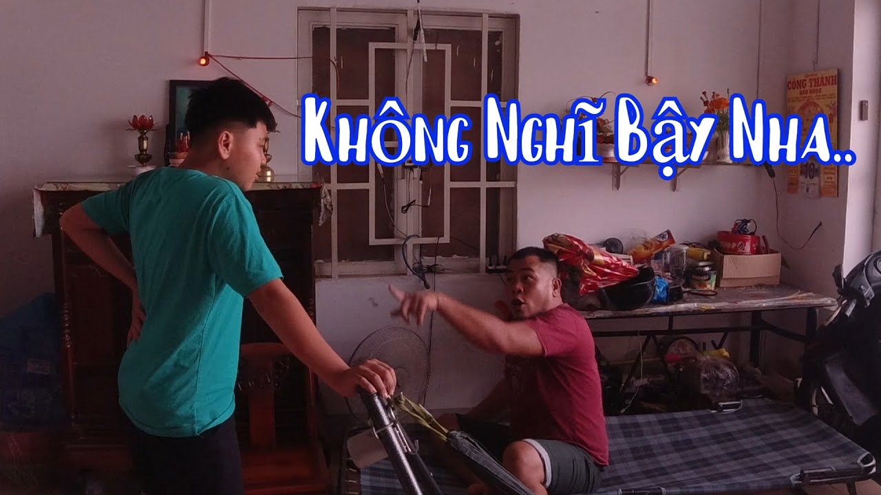 Bà Bé Được Thổi Kèn