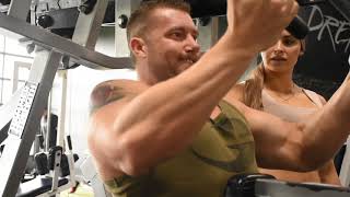 Reverse Grip Hammerstrength High Row