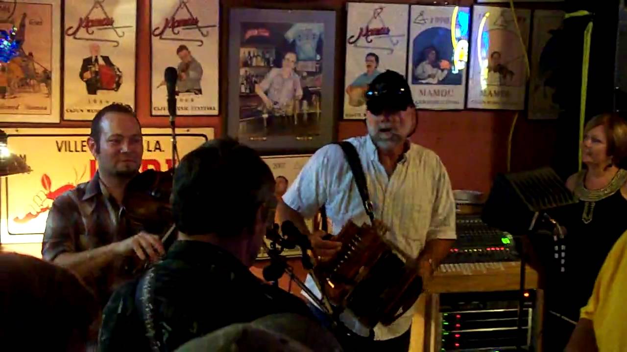 Fred's Lounge, Mamou La. 07-11-09 - YouTube