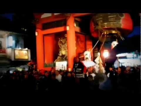 Japan Festival - Sanjya Matsuri in Asakusa - 雷門前に三社祭