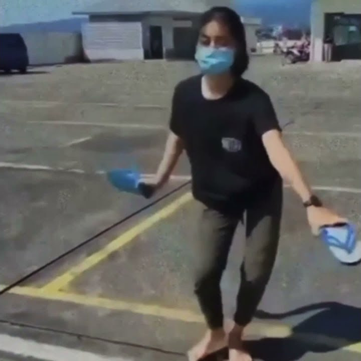 Mentahan video cewek cantik joget //dj dingin keringetan//