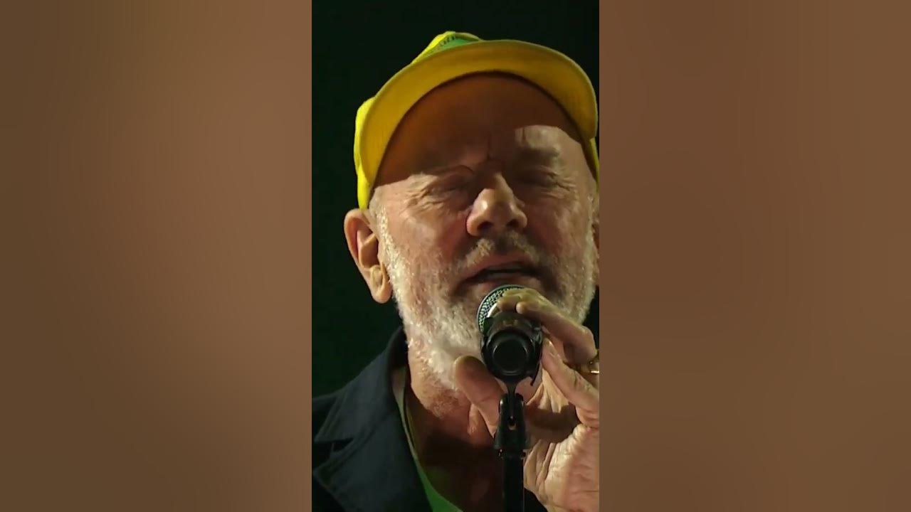 R.E.M performing Losing My Religion after 17 years and for the last time.