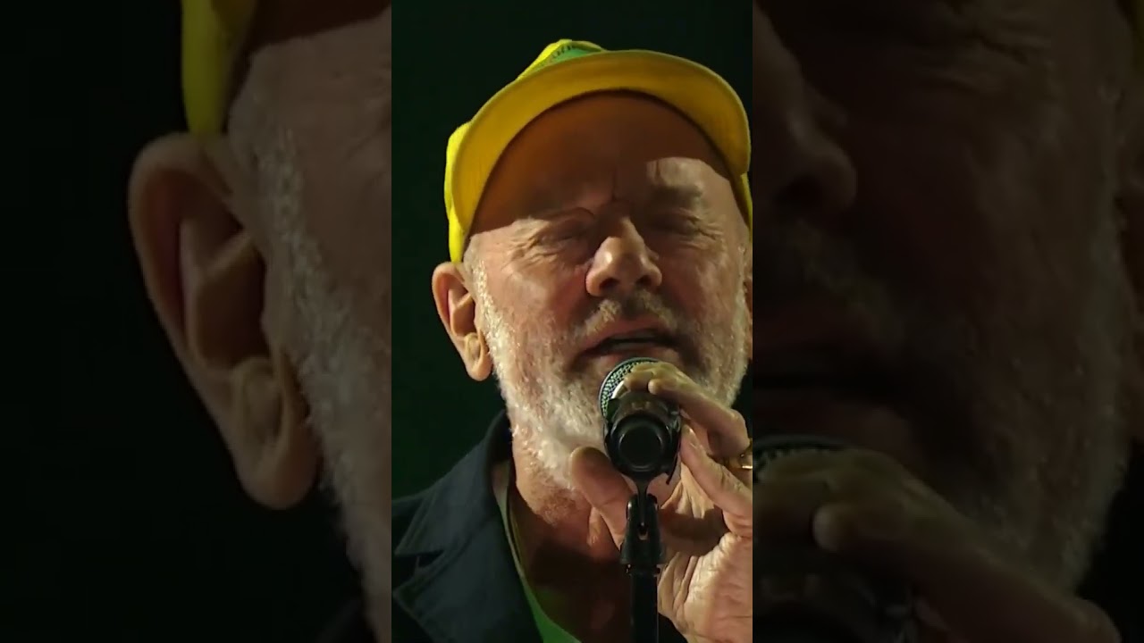 R.E.M performing Losing My Religion after 17 years and for the last time.