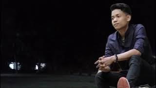 A quiet evening atmosphere in a rural area