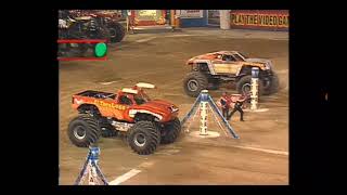Download Lagu MJFAN MONSTER JAM S1 EP1: Pontiac Silverdome MI 2003 - Racing MP3