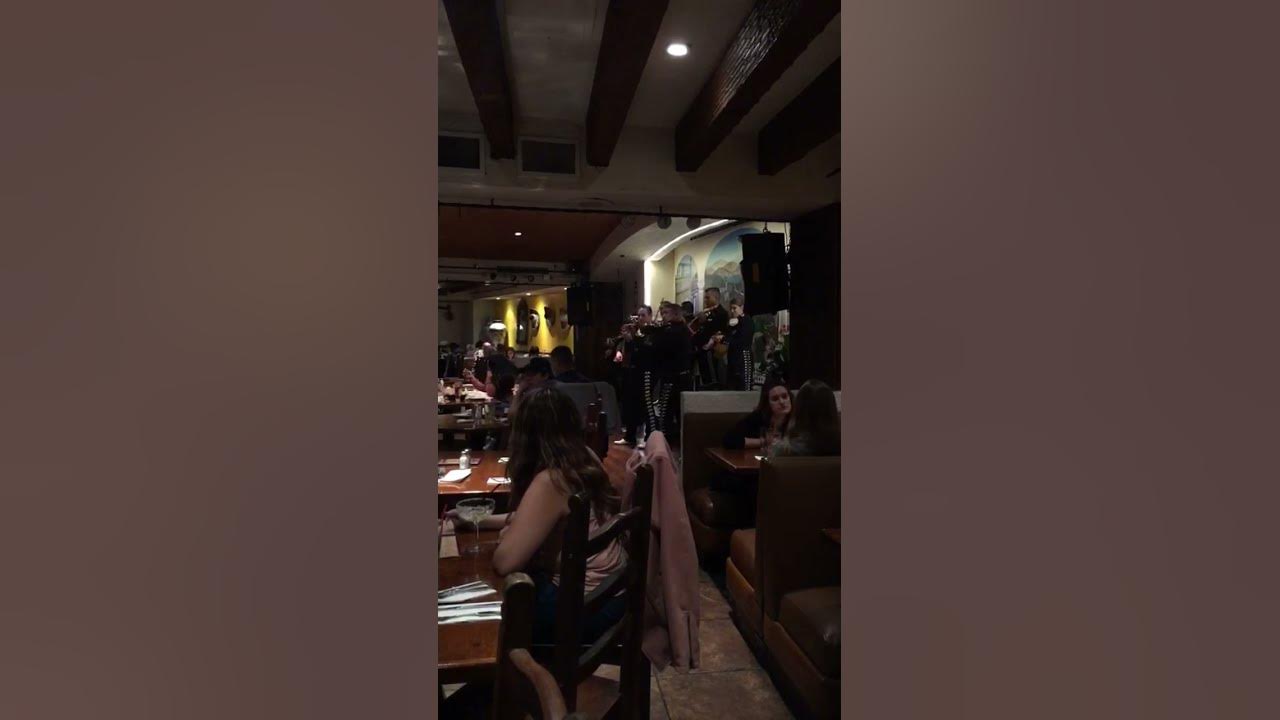 Los Angeles Mexican Food and Music #la #mexicanfood #mexican #mexicanmusic #universalstudios