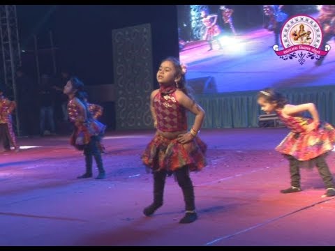 PADHOGE LIKHOGE BANOGE NAWAB DANCE BY VRUTIKA  OTHER STUDENTS