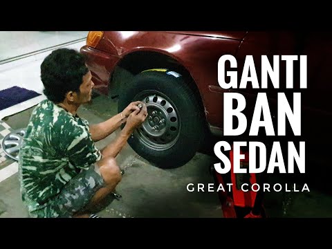 Tampilan Sedan Great Corolla dengan ban standar Avanza